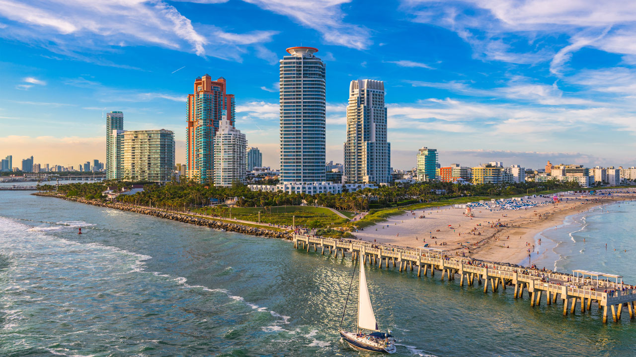Vue aérienne de Miami Beach (Floride), où Tetra Tech a mis au point des solutions d’adaptation pour promouvoir la résilience climatique